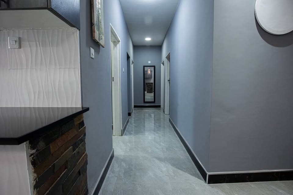 Fully furnished apartment 3 bedroom fully furnished apartments in ngwerere area off district road