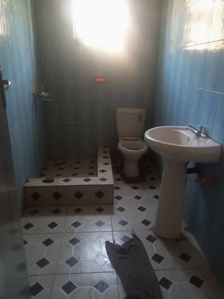 House for sale in makeni Villa House for sale in makeni villa Kilimanjaro 2 bedroom's house master