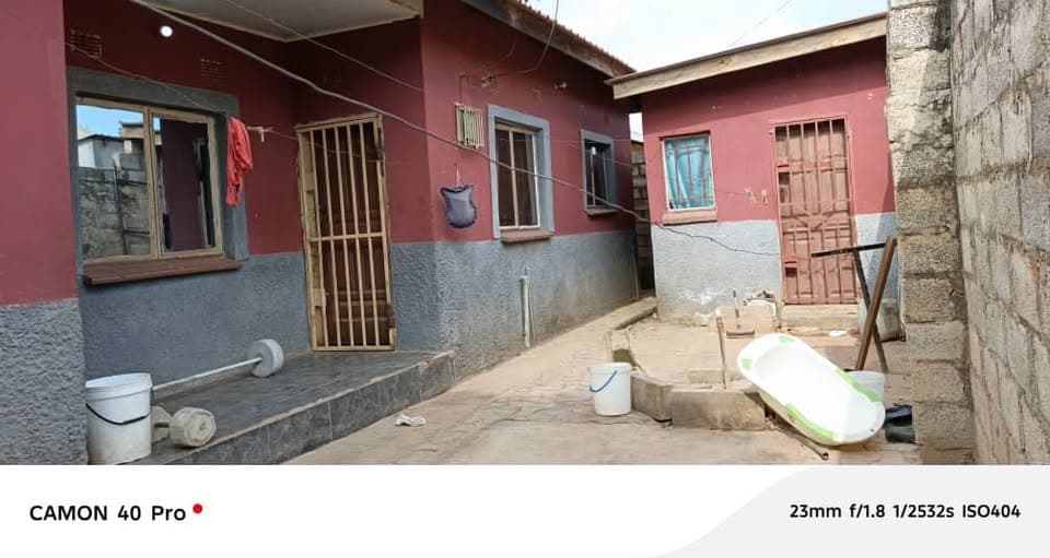 4 bedrooms + 1 cottage house for sale in Lusaka south 4 bedrooms + 1 cottage house for sale in