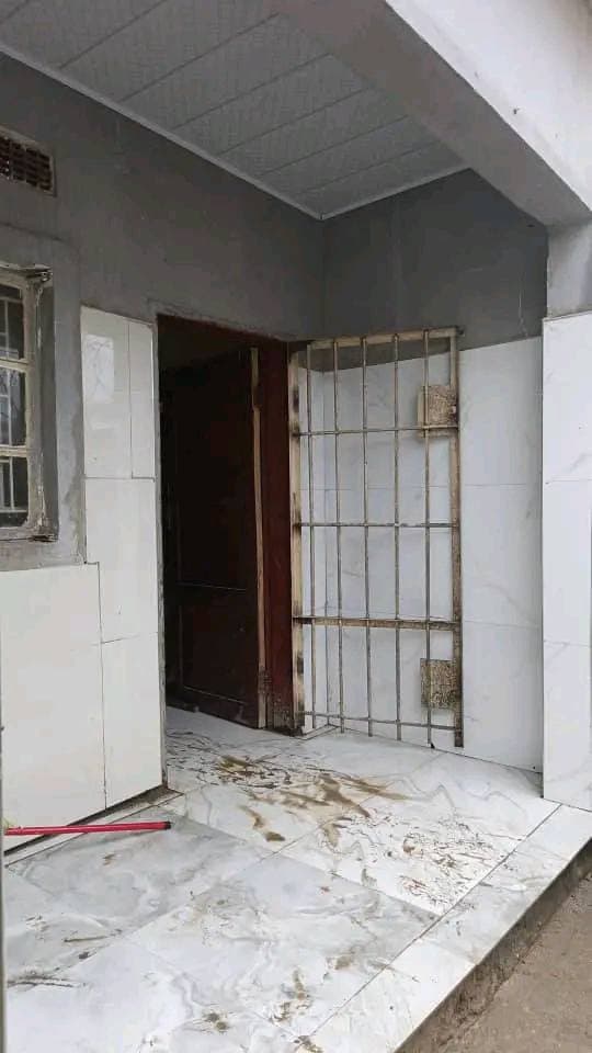 QUICK SALE IN LUSAKA MTENDELE EAST QUICK SALE IN LUSAKA MTENDELE EAST 2 bedroom house for sale with