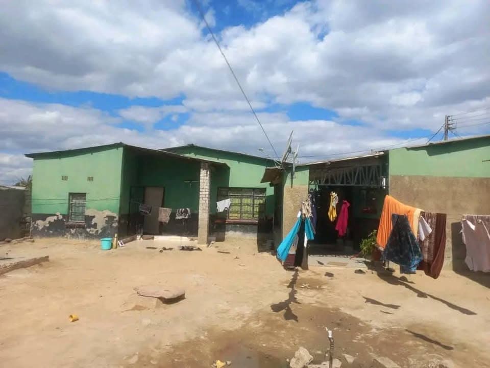 Flats for sale in johnlaing near banana mbao lodge Business flats for sale in johnlaing near banana