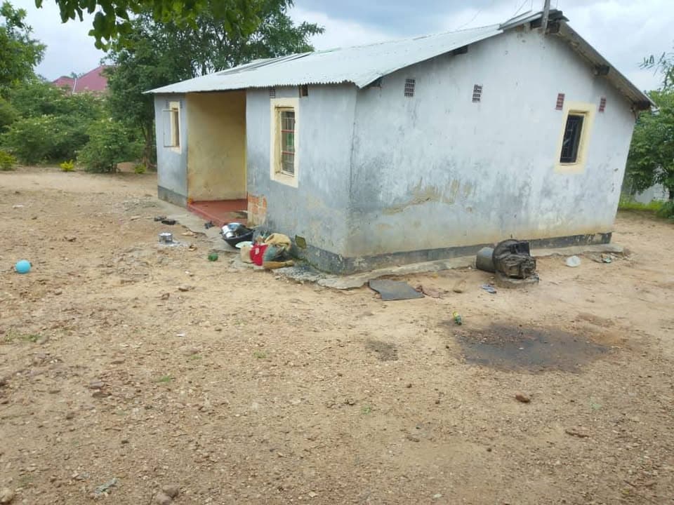 House for sale in kasupe kawire Reduced to go K110,000 Negotiable.